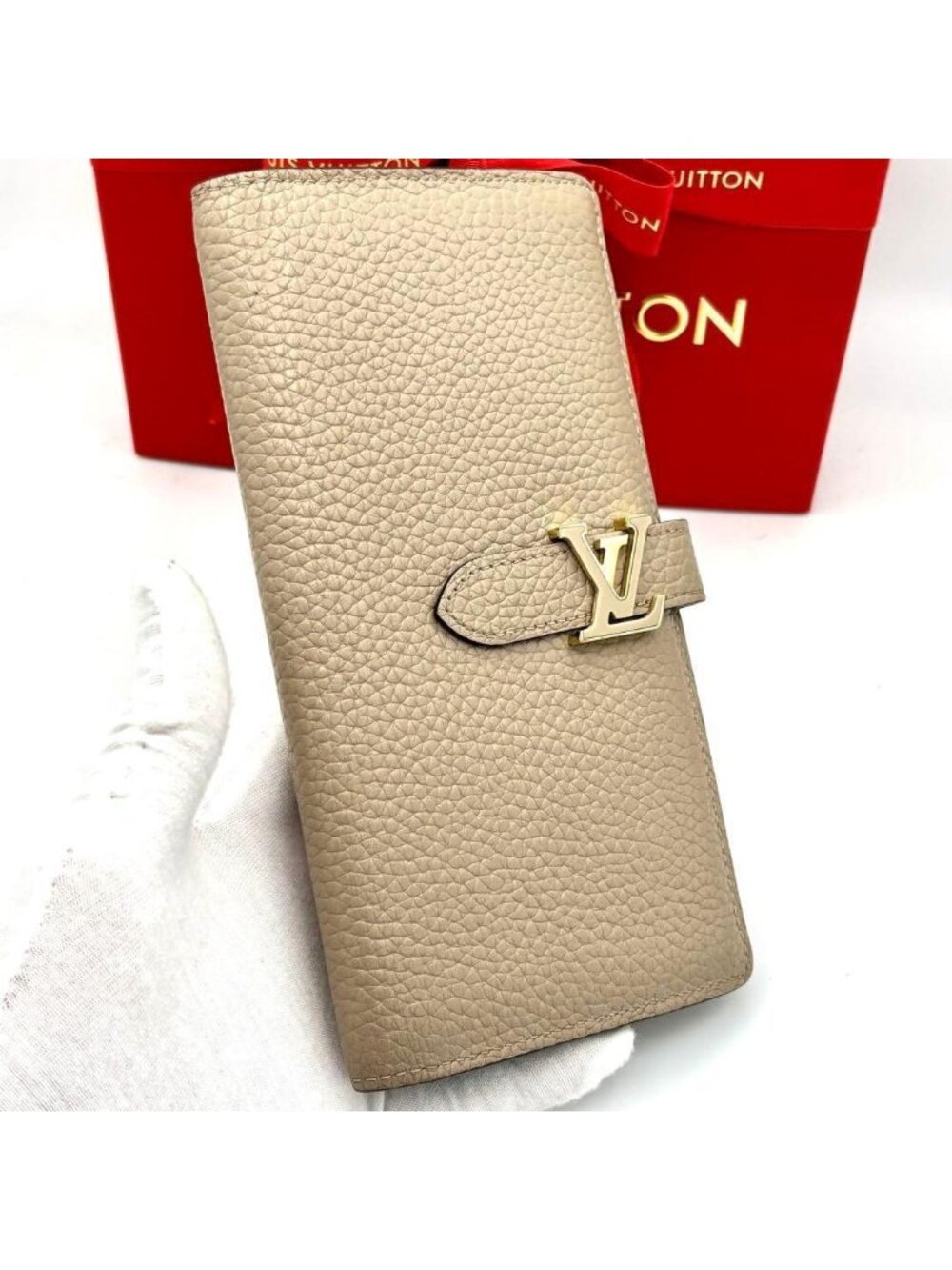 Louis Vuitton Box Taurillon Wallet Beige
